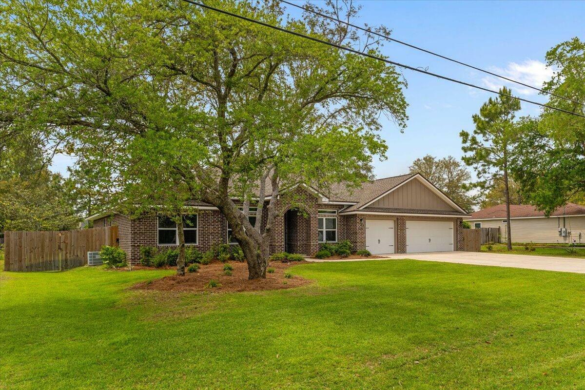 Property Photo: 2029 Everglades Drive FL 32566