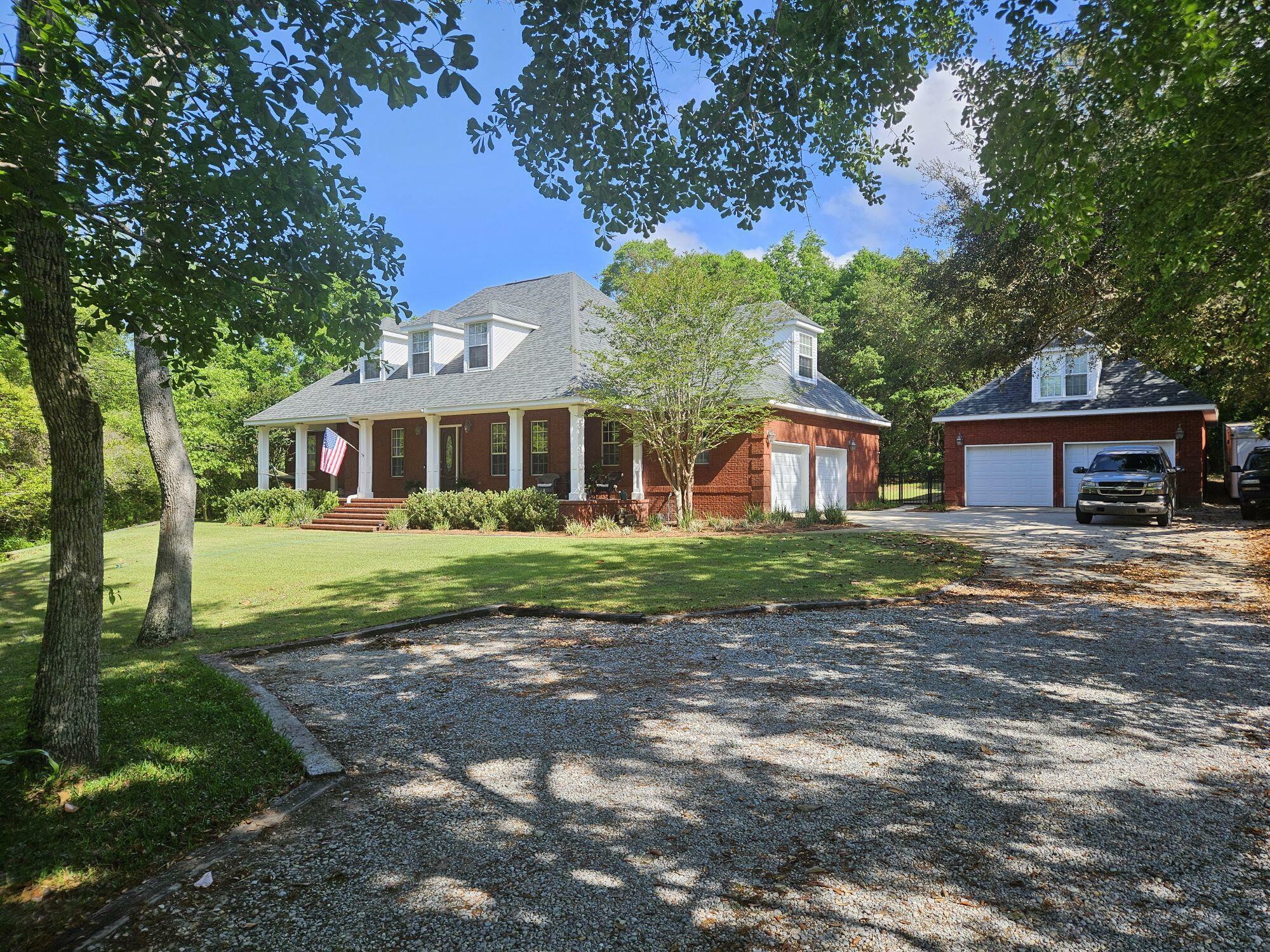 Property Photo: 944 Lake Drive FL 32578