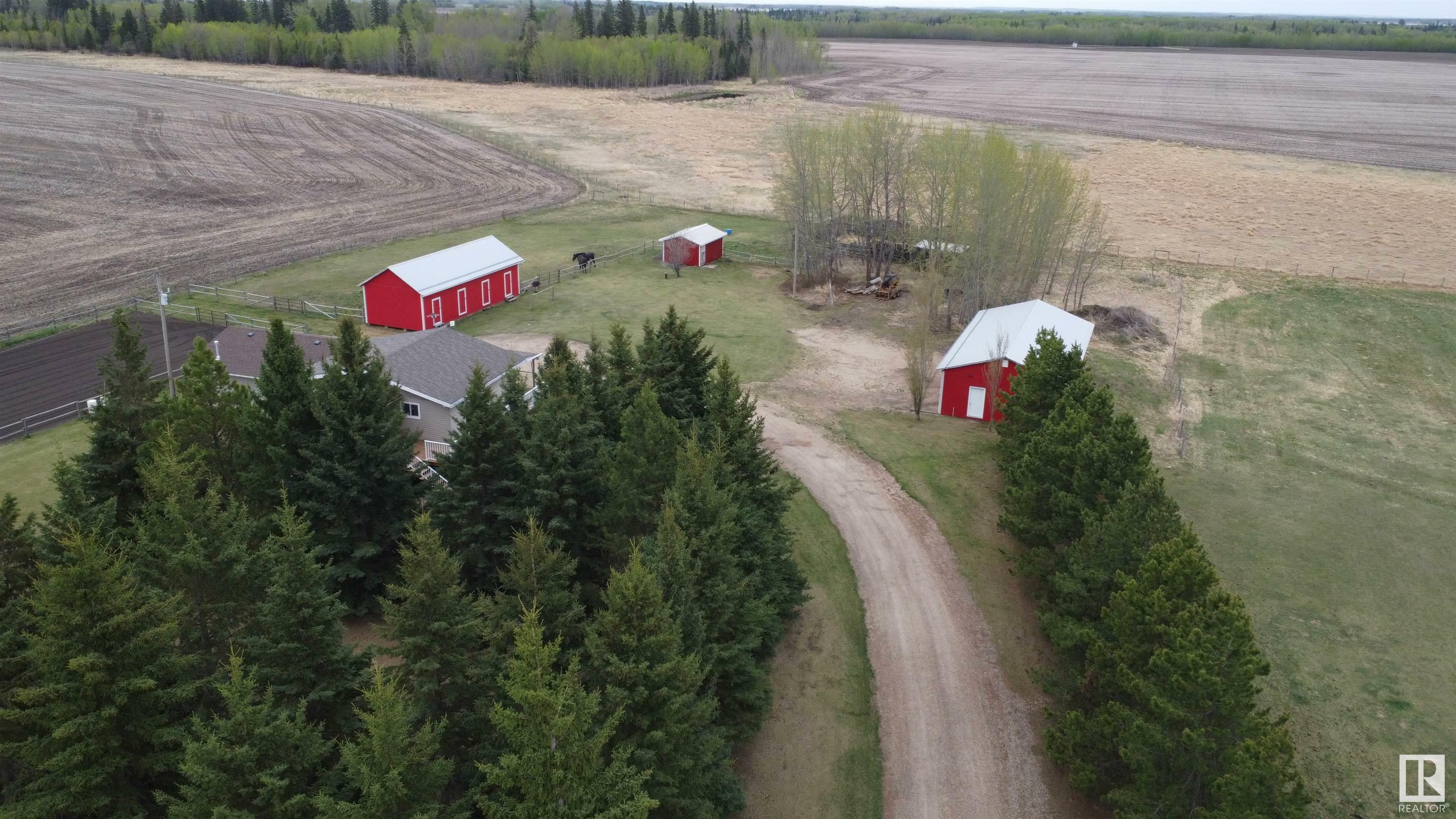Property Photo: 28171 Twp Road 502 AB T0C 2P0