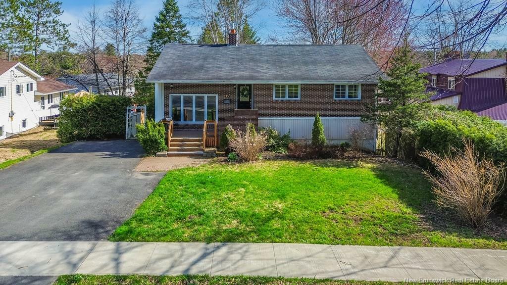 Photo de la propriété: 43 William Street NB E3A 4V7