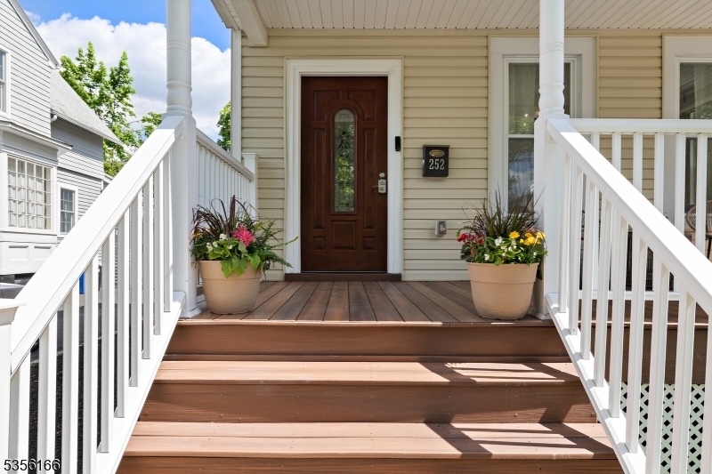 Property Photo: 252 Orchard St NJ 07090