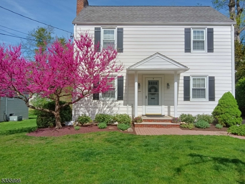 Property Photo: 15 Woods End Rd NJ 07052