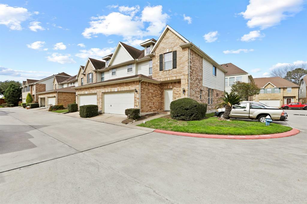 Property Photo: 7402 Hollister Ridge TX 77040