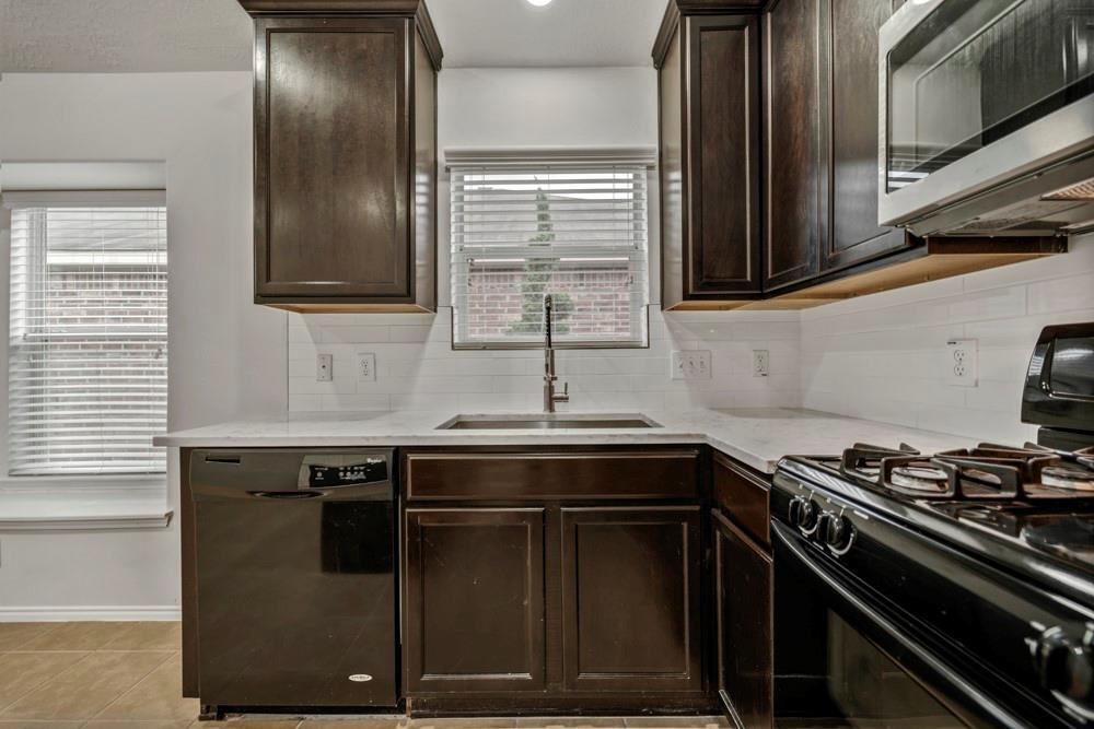 Property Photo: 3739 Glover Meadows Lane TX 77047
