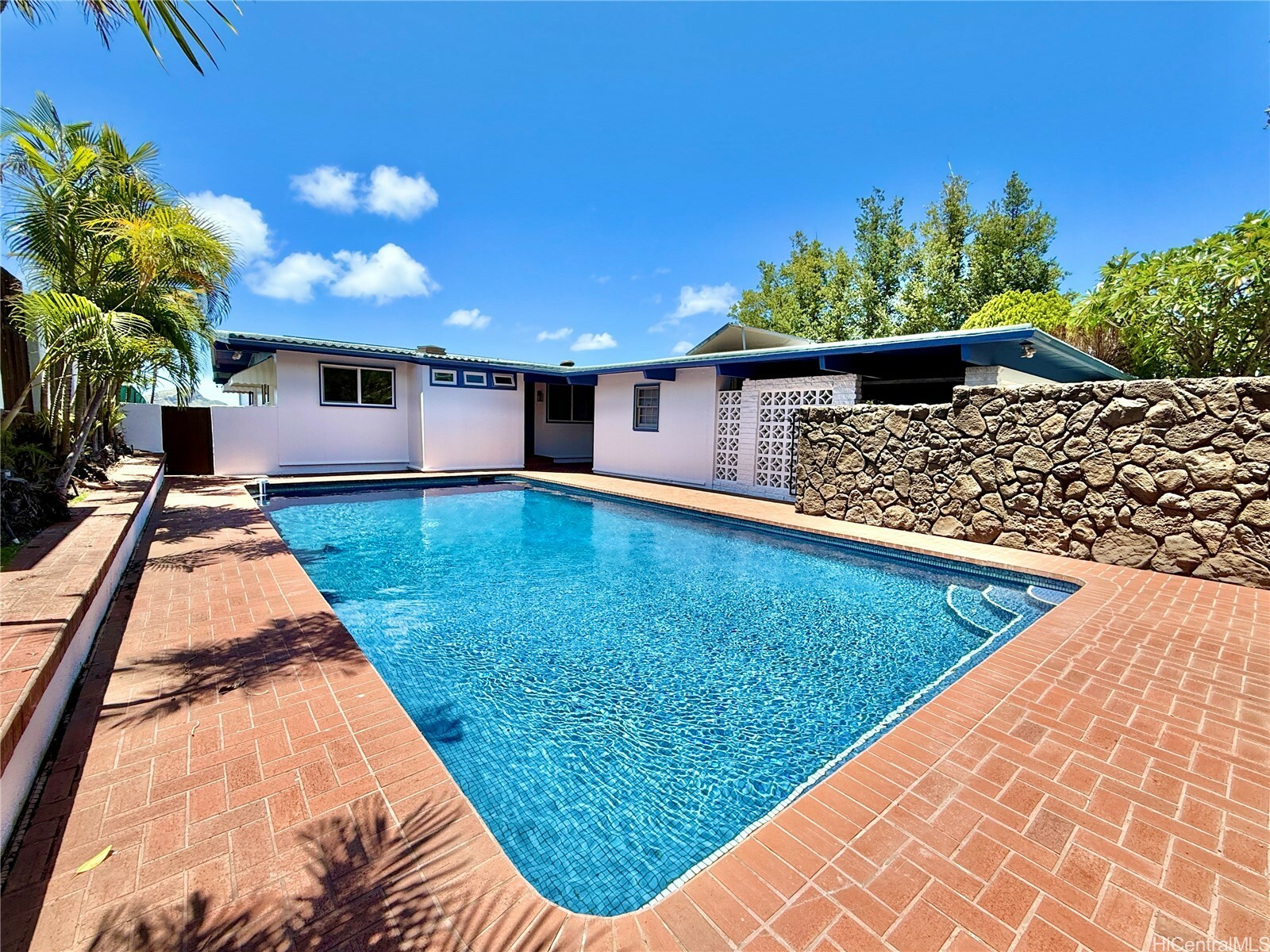 Property Photo: 1439 Kaminaka Drive HI 96816