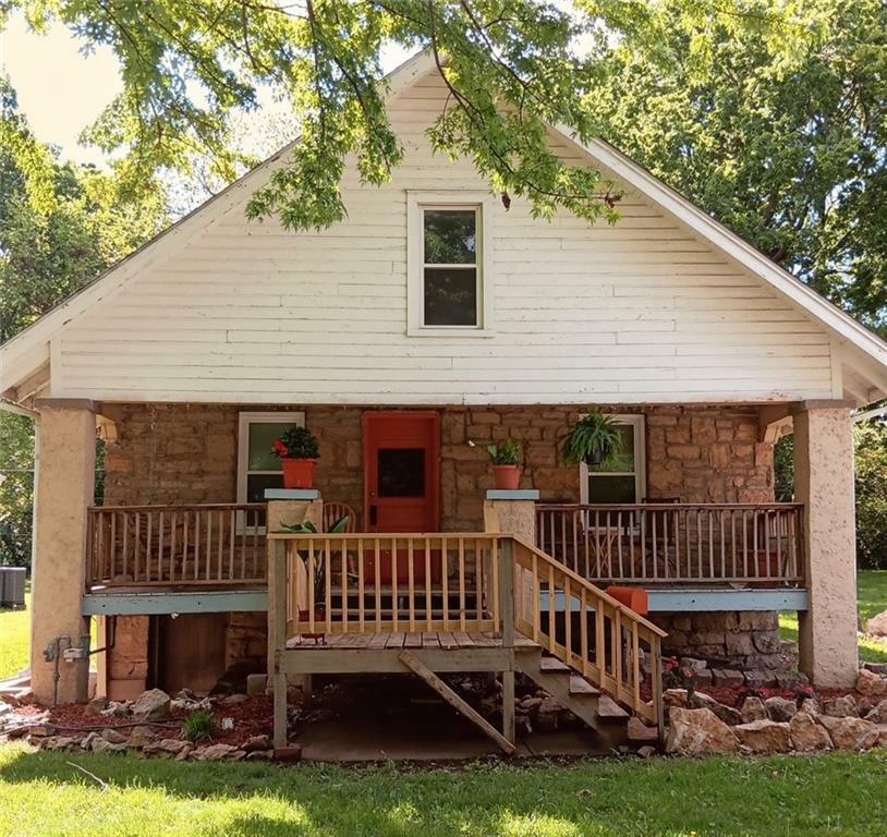 Property Photo:  6408 Overton Avenue  MO 64133 