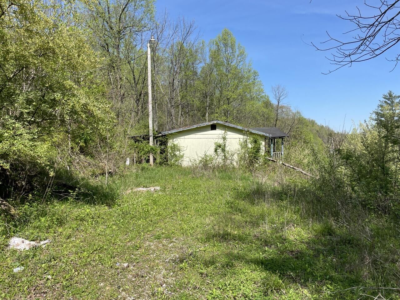 Property Photo:  654 Napier Hollow Road  KY 40962 