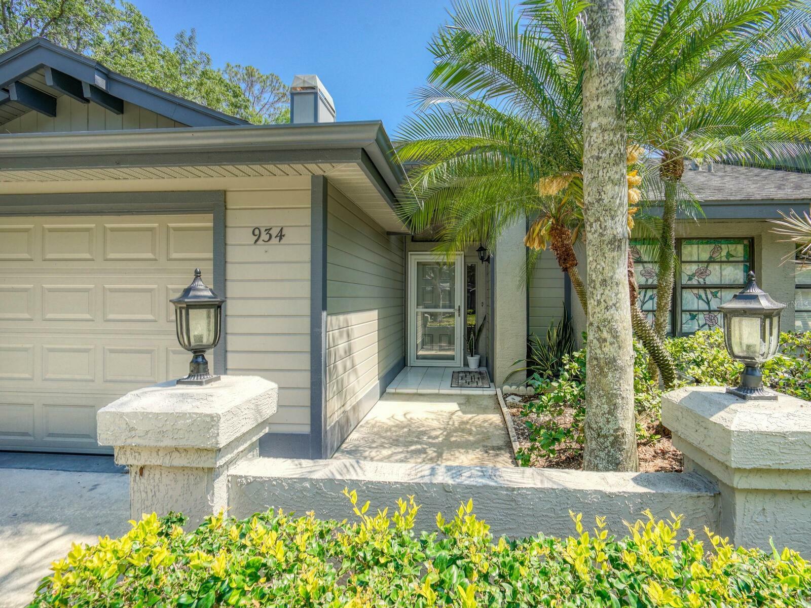 Property Photo: 934 Lucas Lane FL 34677