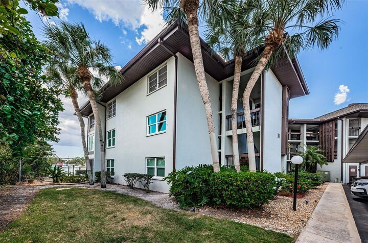 Property Photo:  5157 Silent Loop 301  FL 34652 