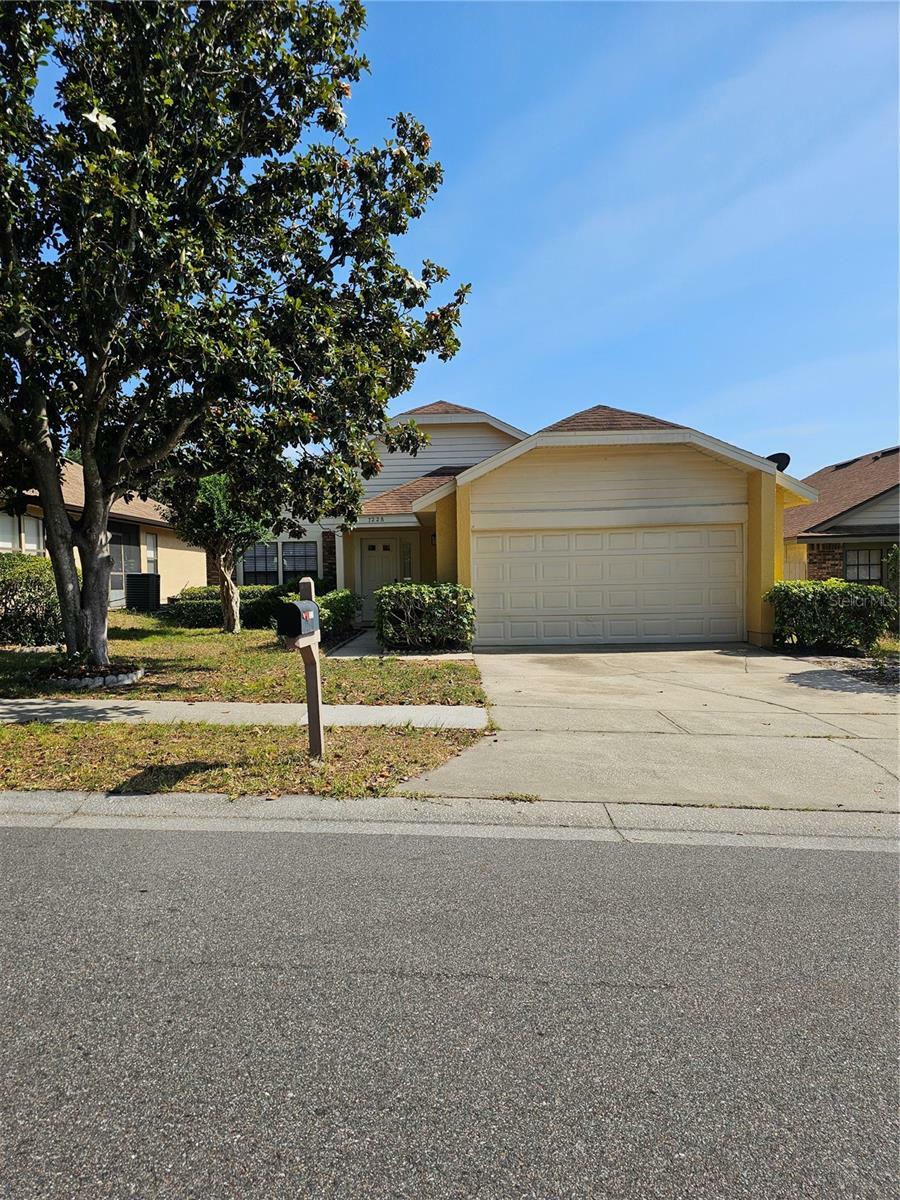 Property Photo: 7228 Spring Villas Circle FL 32819