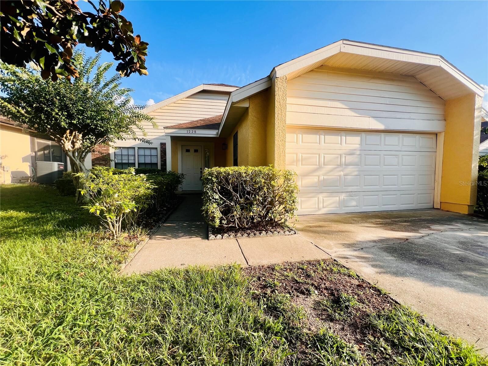 Property Photo: 7228 Spring Villas Circle FL 32819