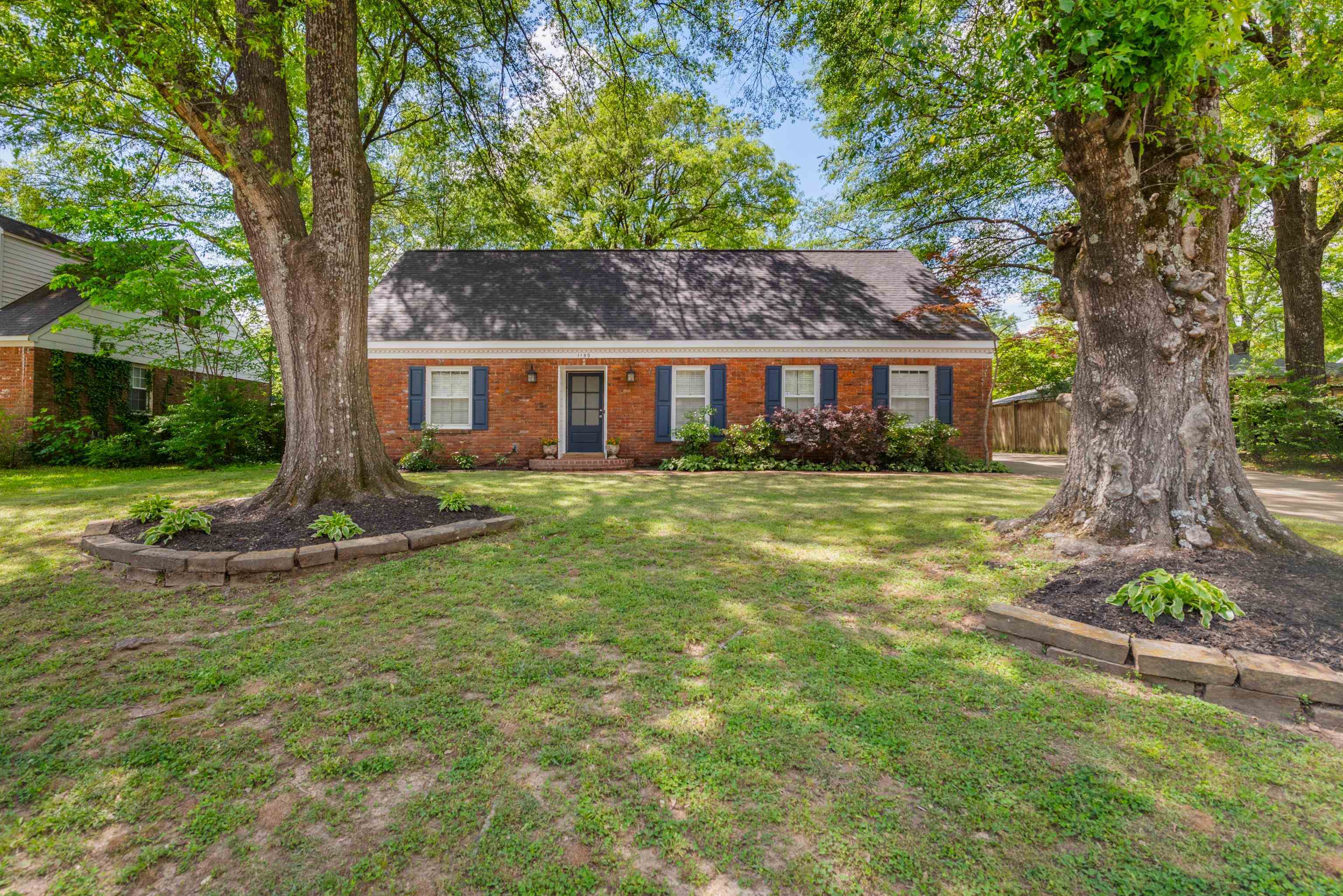Property Photo: 1159 Estate Dr TN 38119