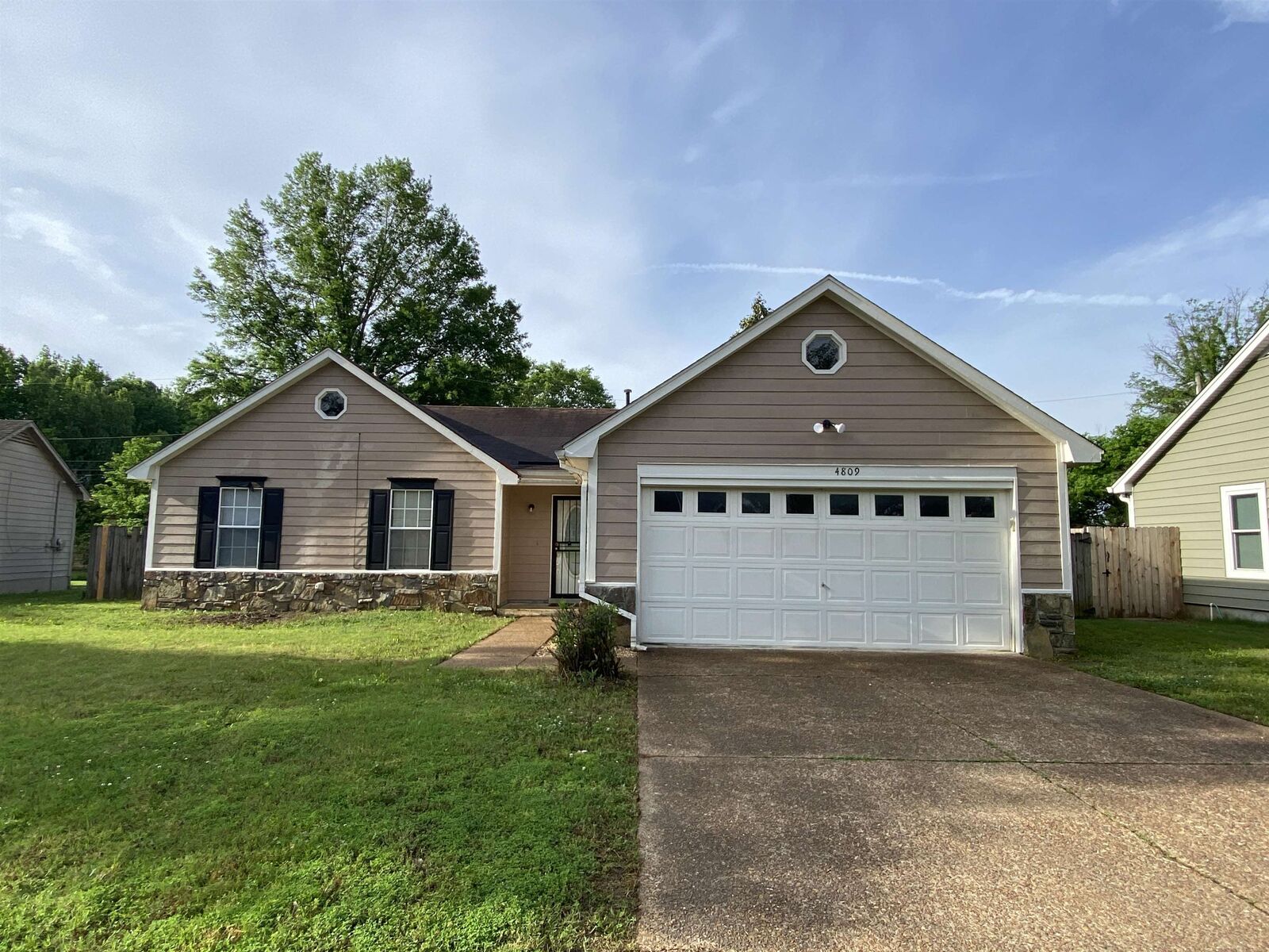 Property Photo: 4809 Greenlawn Cv TN 38053
