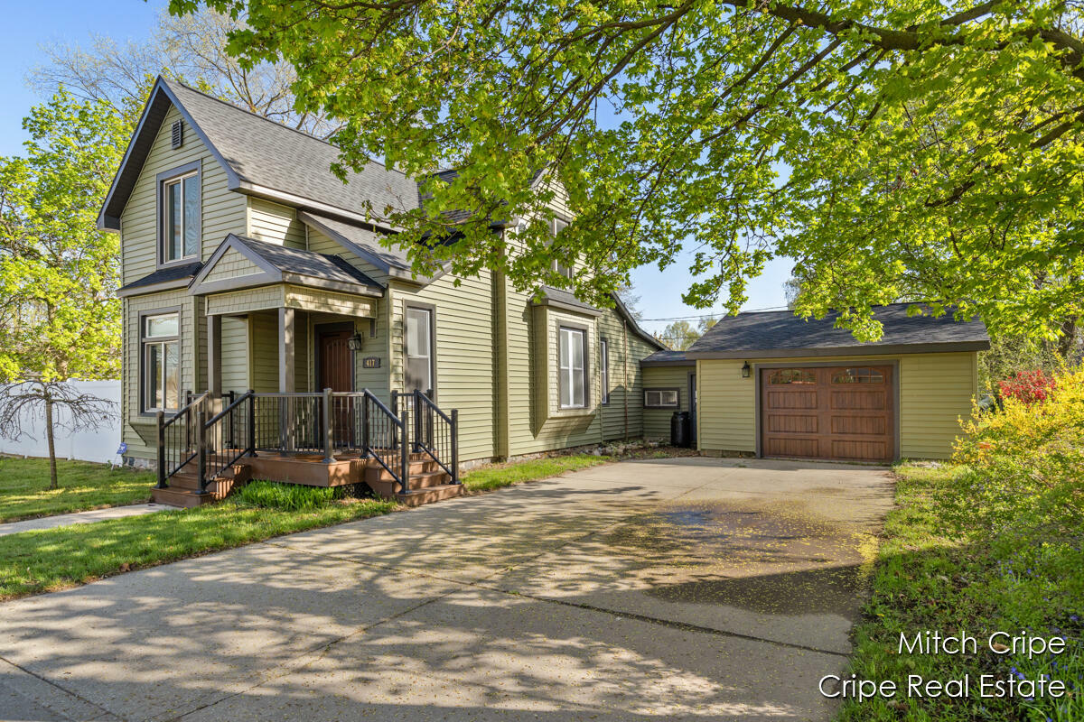 Property Photo: 417 Emory Street MI 49329