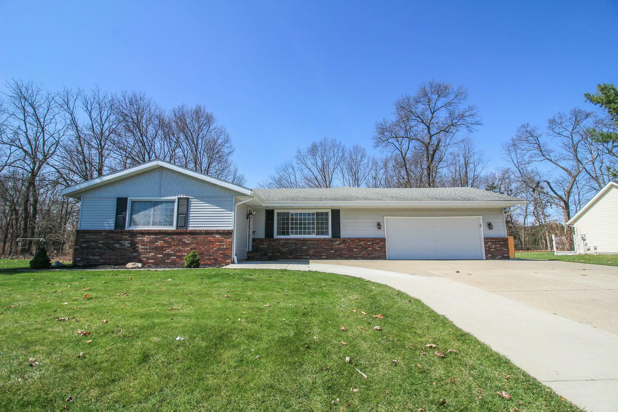Property Photo: 56780 Chippewa Drive MI 49093