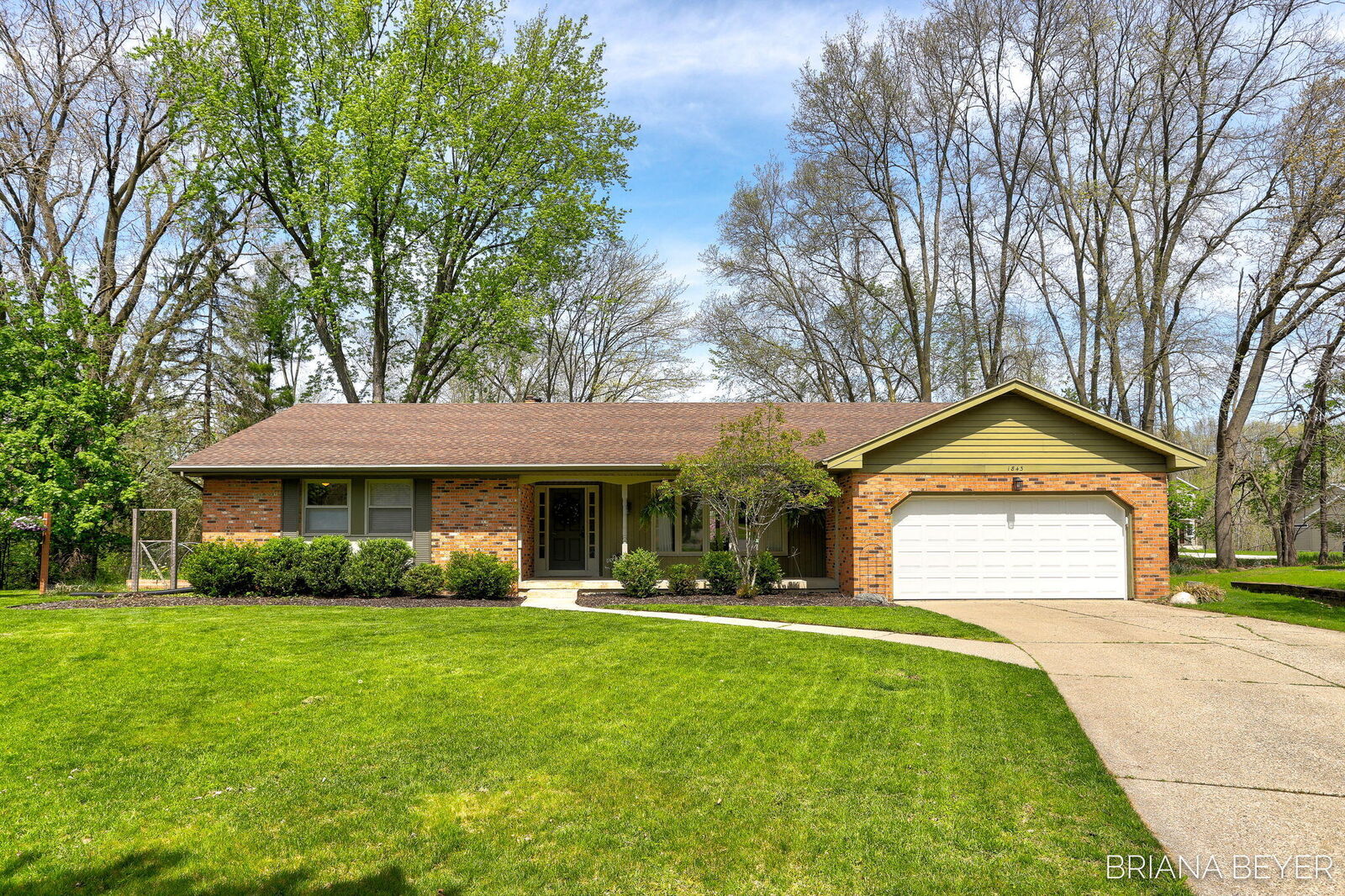 Property Photo: 1843 Forrester Street SE MI 49508