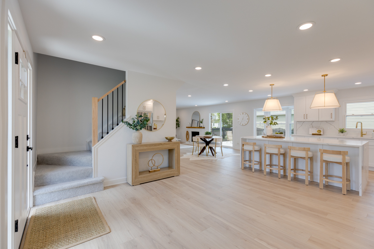 Property Photo: 2216 Romm Court IL 60194