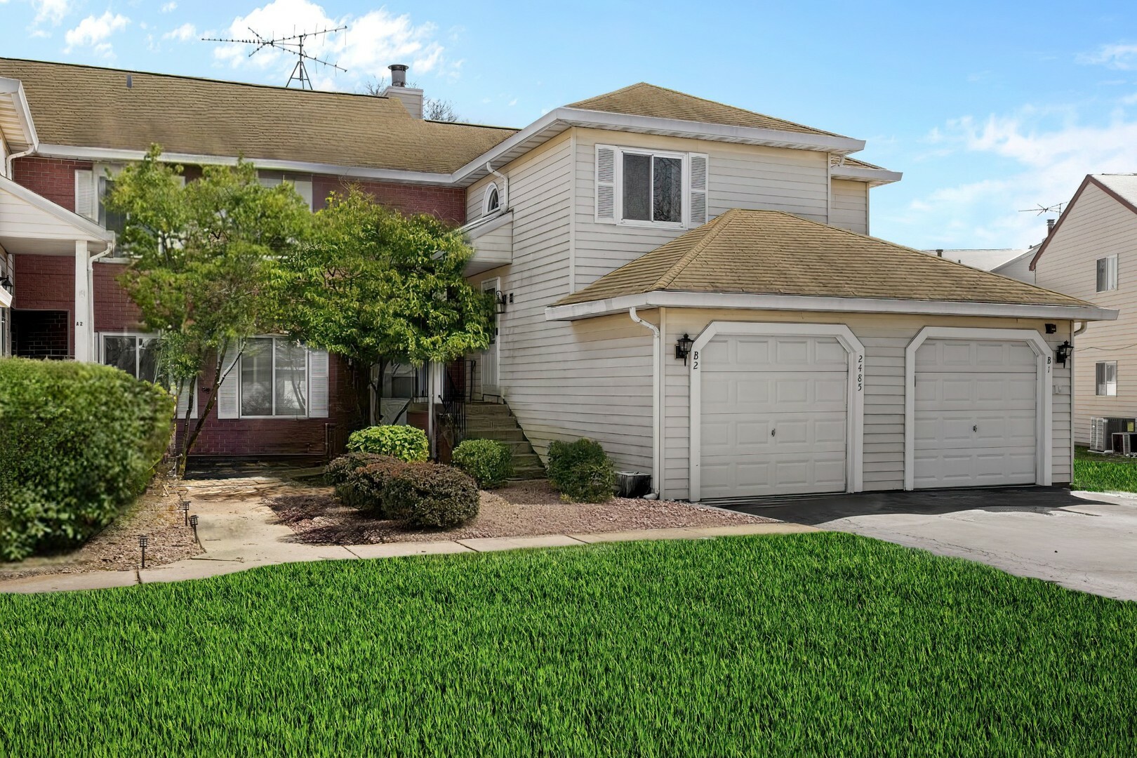 Property Photo:  2485 Brunswick Circle B2  IL 60517 