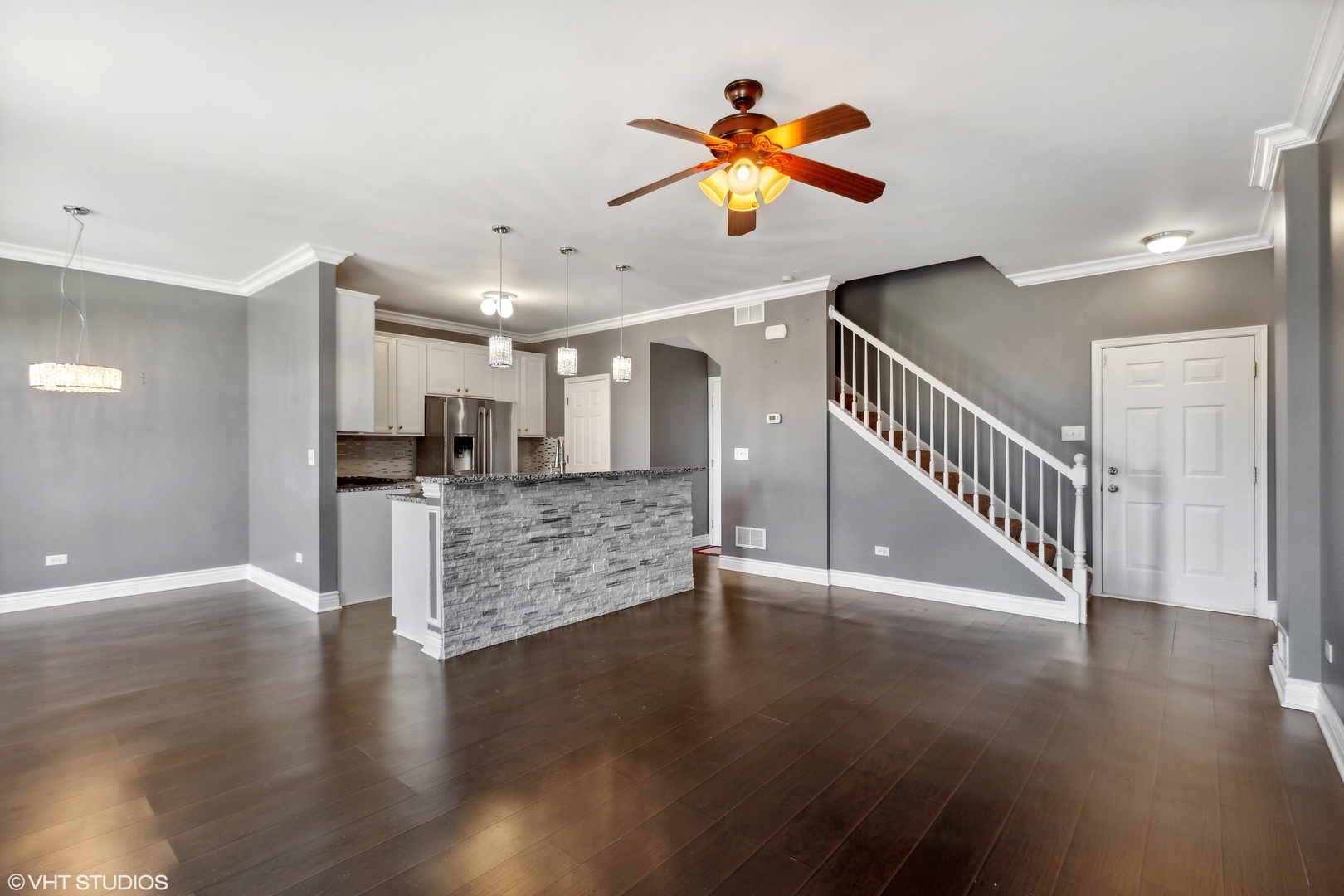 Property Photo: 1222 Courtland Circle IL 60586