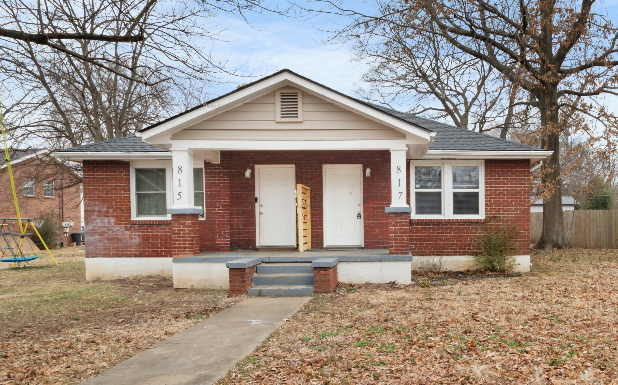 Property Photo: 815 Stafford St TN 37040