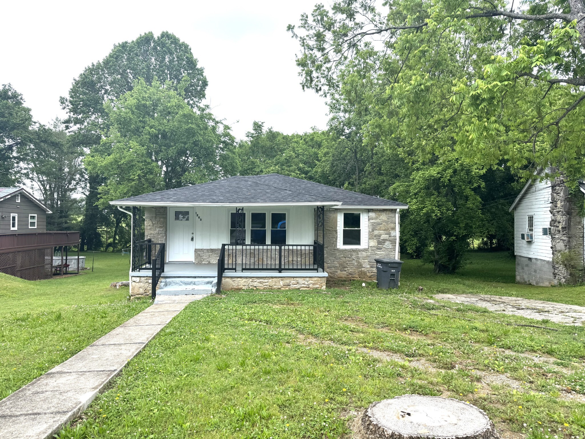 Property Photo: 1203 McDonald St TN 37334