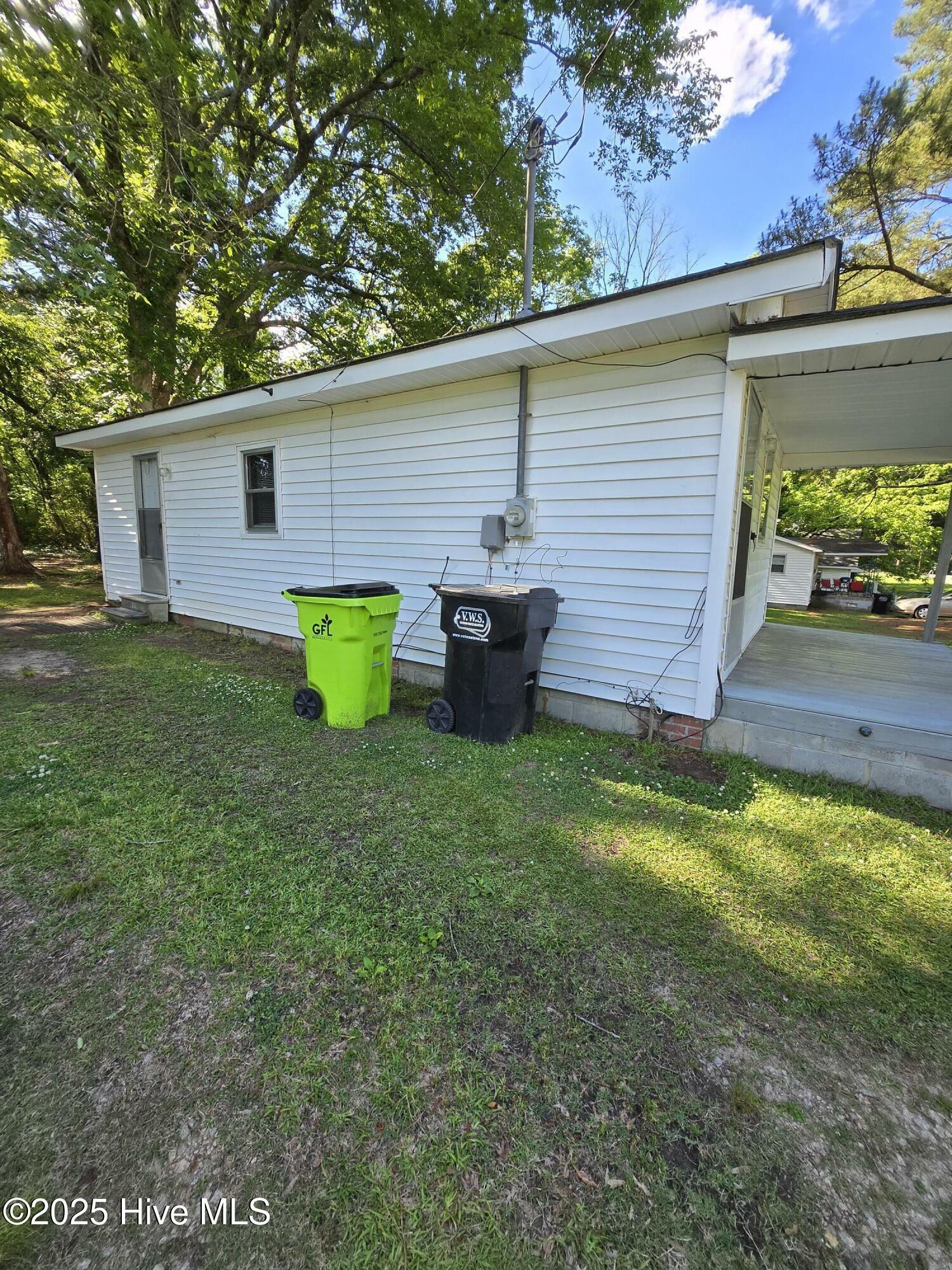 Property Photo: 218 Gum Avenue NC 27882