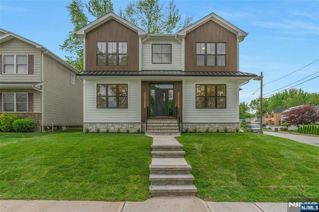 Property Photo:  22 Glenwood Drive  NJ 07621 