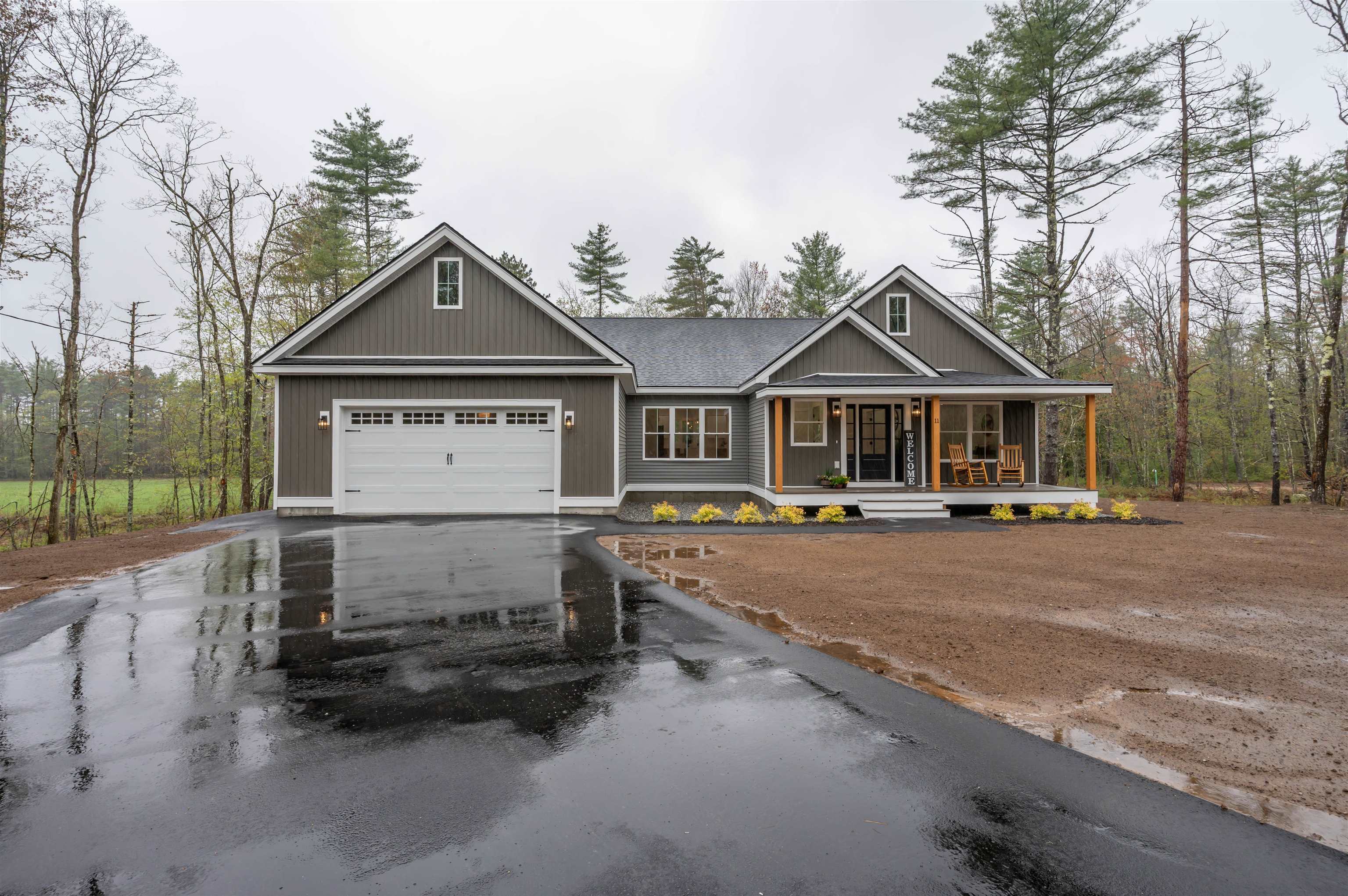 11 Blackwater Road  Concord NH 03303 photo