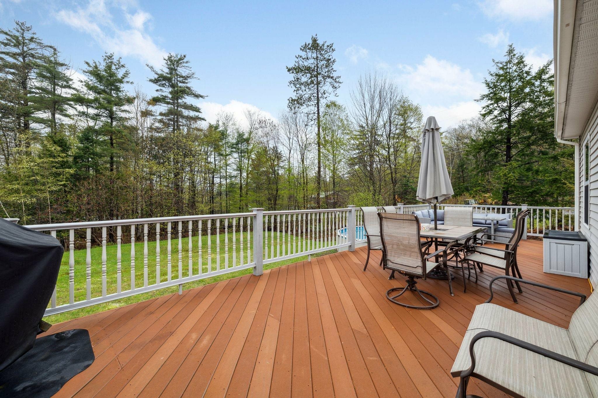 Property Photo: 162 Hayward Road NH 03773
