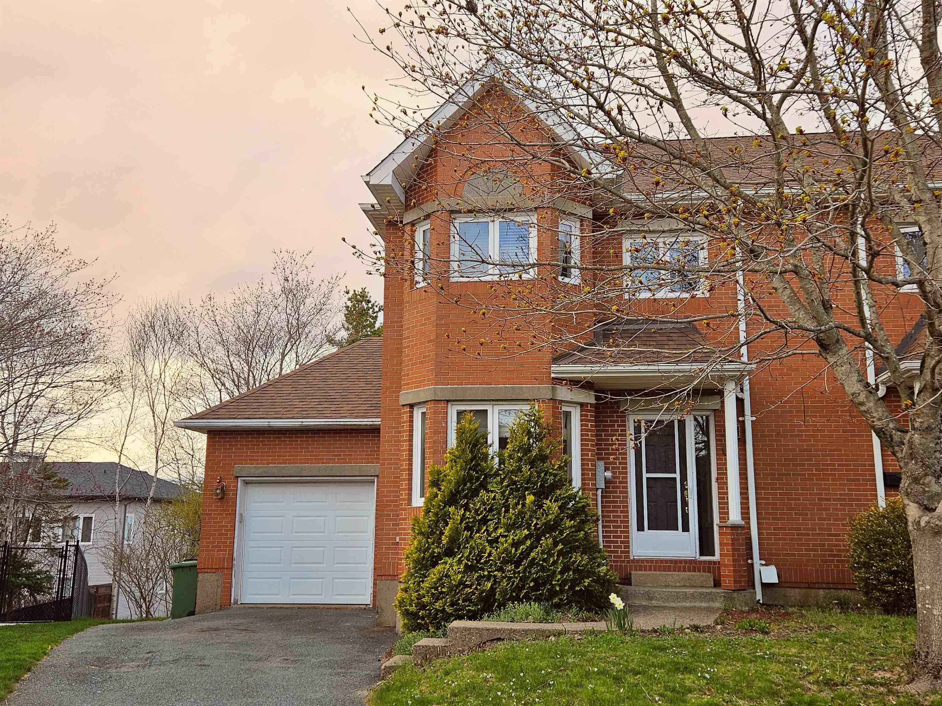 Property Photo: 63 Trailwood Place NS B3M 3X9