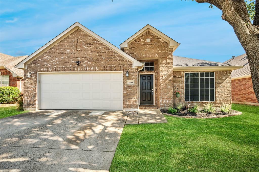 Property Photo: 2808 Cascade Cove Drive TX 75068