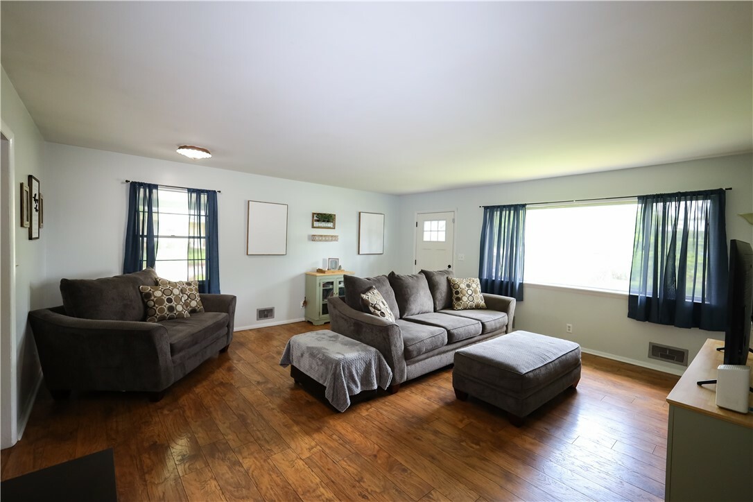 Property Photo: 910 Sunset Lane AR 72601
