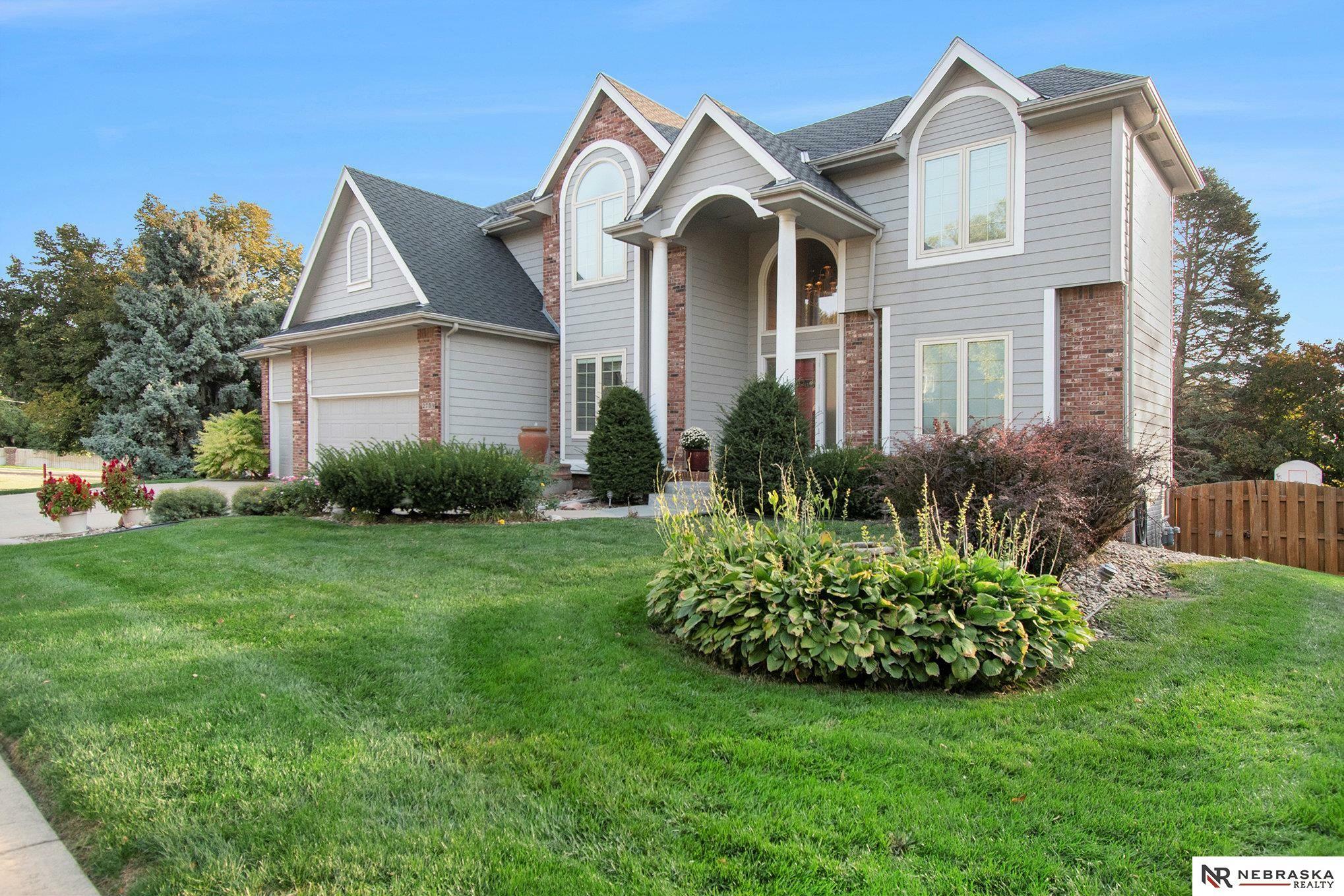 2709 S 96th Avenue Circle  Omaha NE 68124 photo