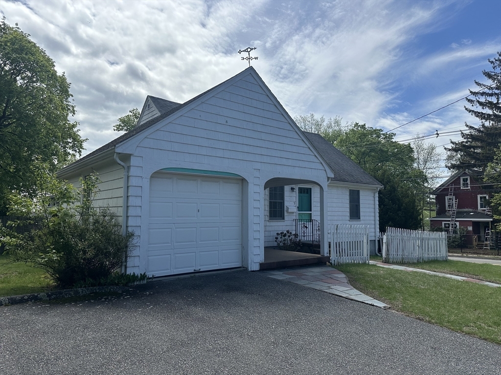 Property Photo: 5 Chase Road MA 02452
