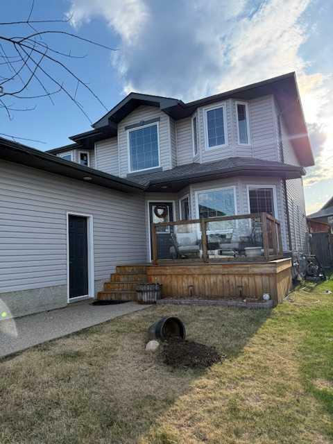 Property Photo: 327 Williams Drive AB T9K 2A9