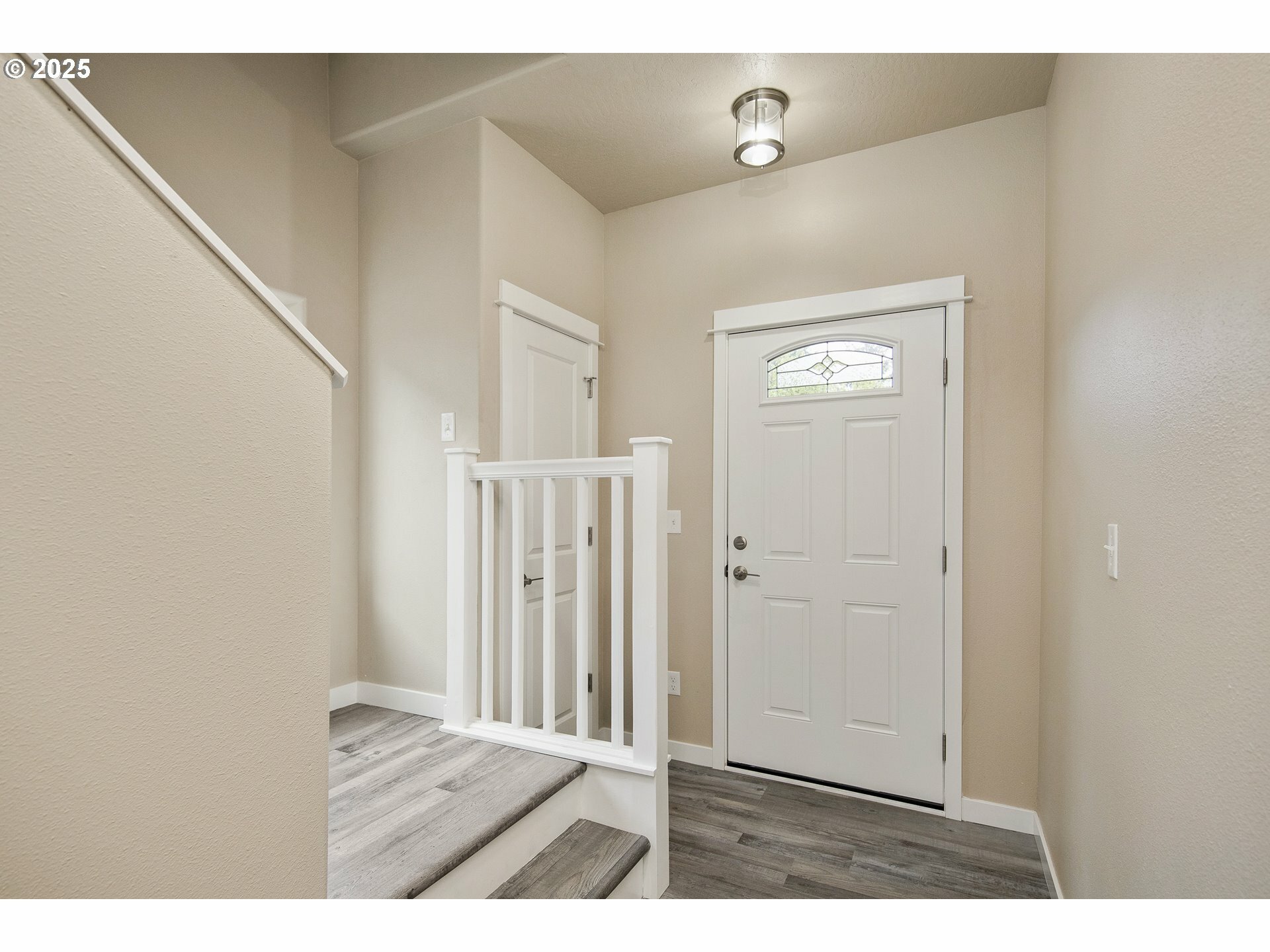 Property Photo: 1516 Samuel Dr OR 97424