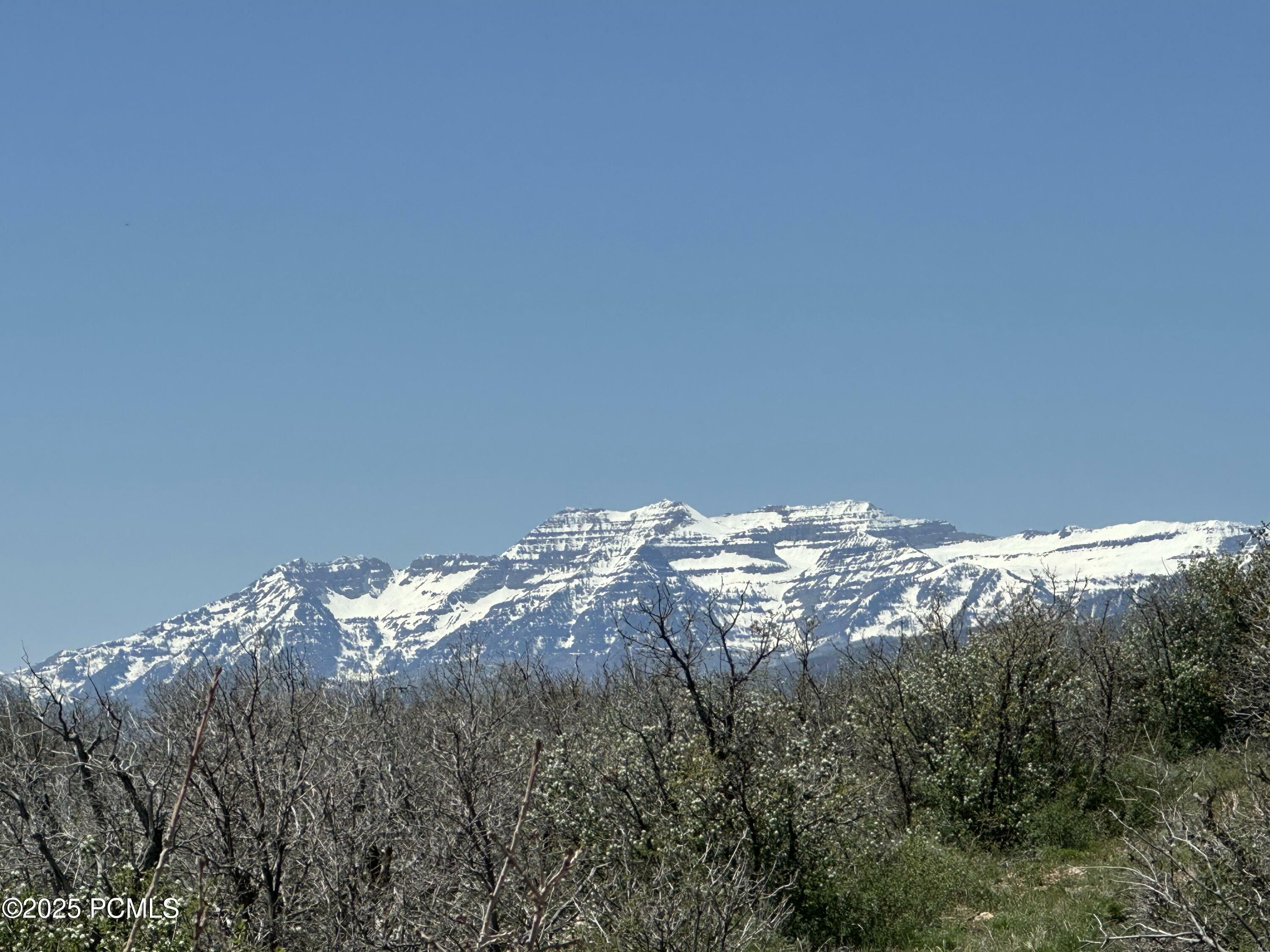 Property Photo: 1392 E Sunset View Court UT 84036