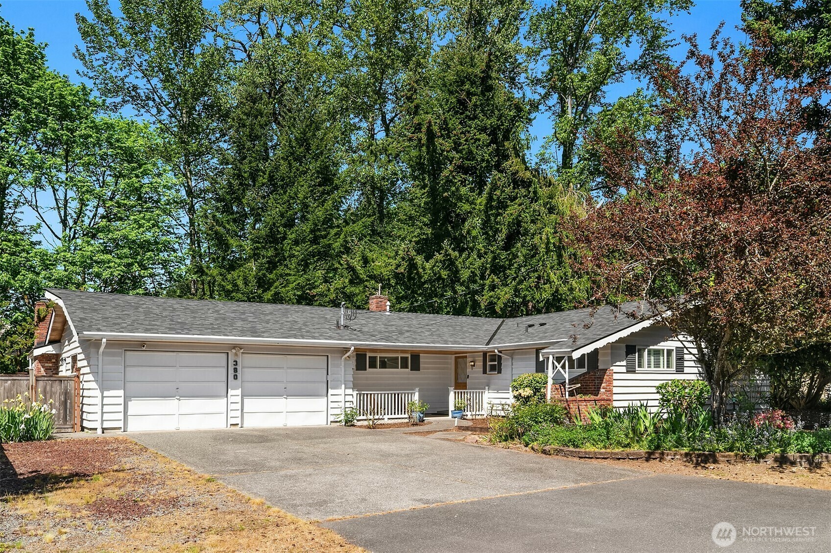 380 NE Birch Street  Issaquah WA 98027 photo