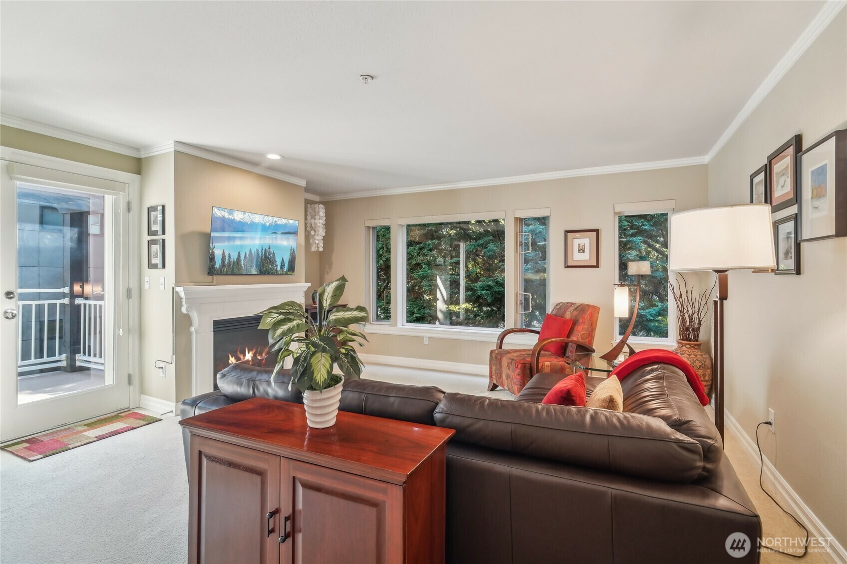 Property Photo: 215 20th Avenue E 305 WA 98112