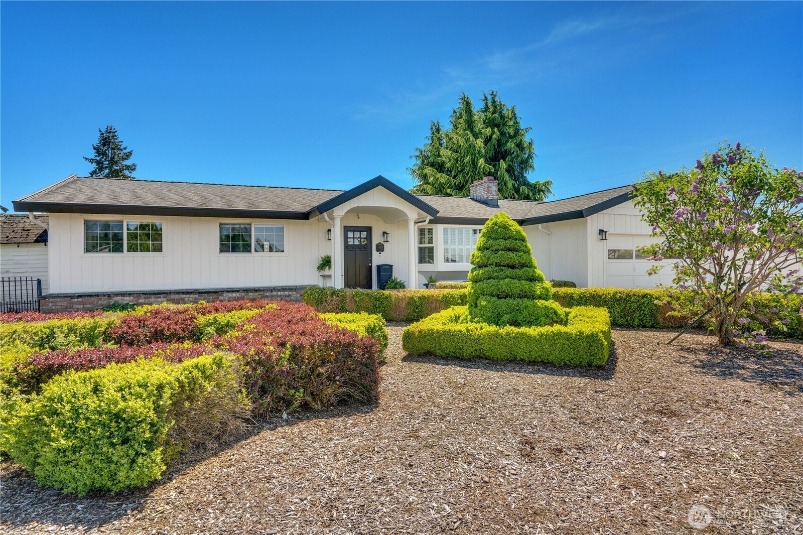 Property Photo:  1510  10th Avenue NW  WA 98371 