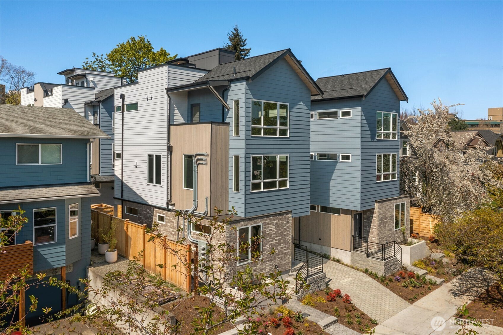 1625 B  21st Avenue  Seattle WA 98122 photo