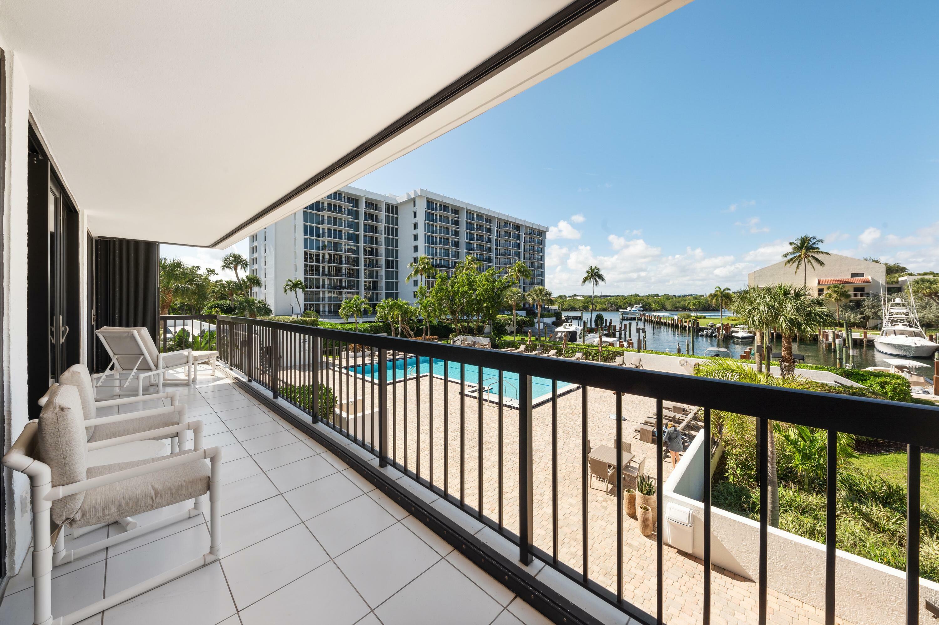 Property Photo: 4748 S Ocean Boulevard 206 FL 33487