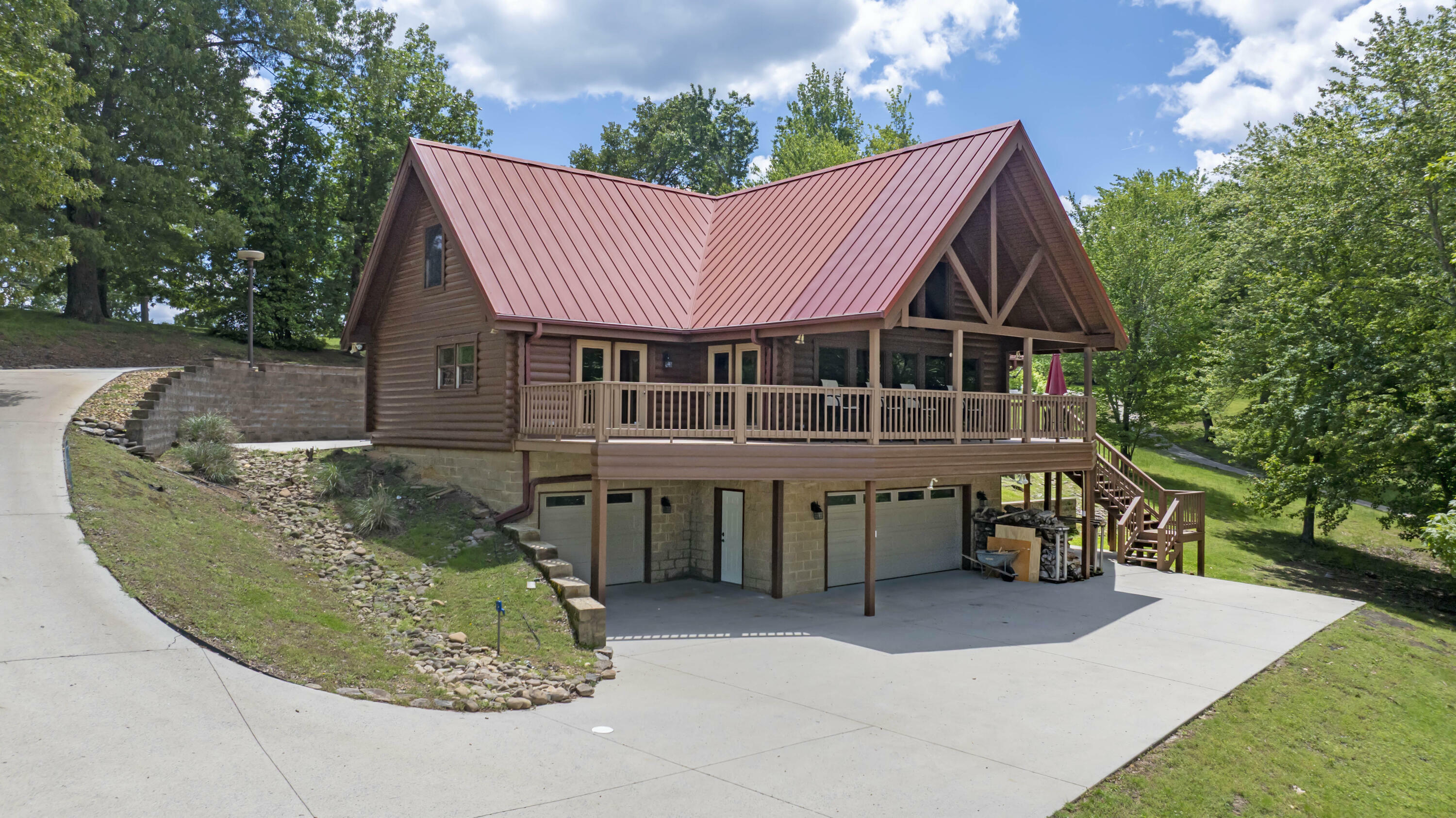 Property Photo: 225 Lake Forest Lane TN 37381