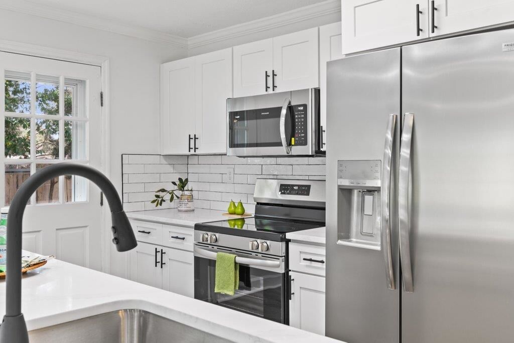 Property Photo:  167 Deltona Blvd  FL 32086 