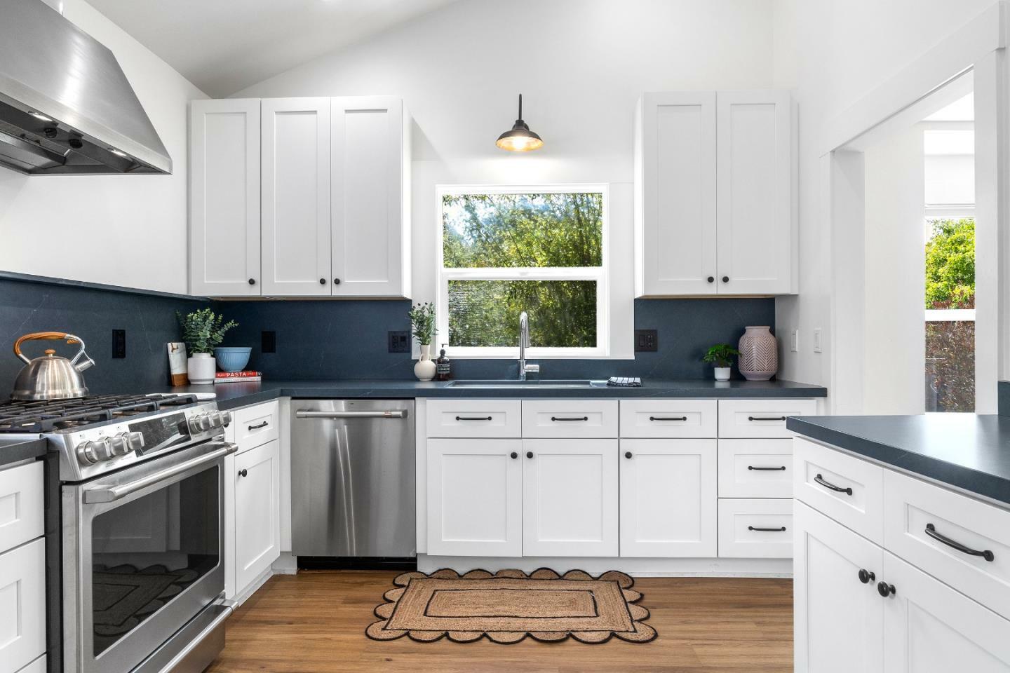 Property Photo: 900 35th Avenue CA 95062