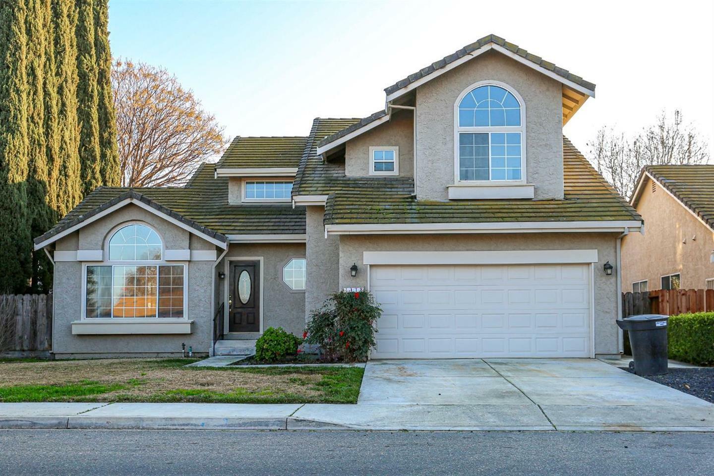 Property Photo: 1118 Strawbridge Drive CA 95360