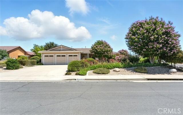 Property Photo:  42133 Wagon Wheel Lane  CA 92562 