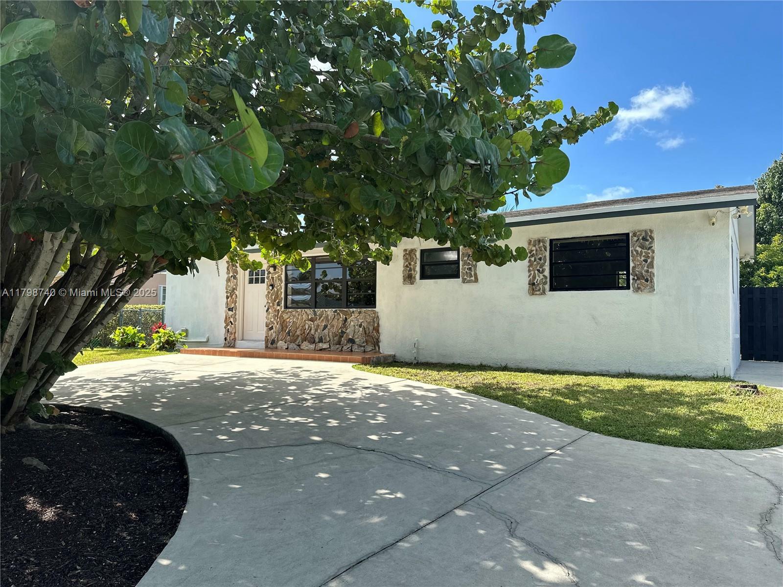 14380 SW 296th St  Homestead FL 33033 photo