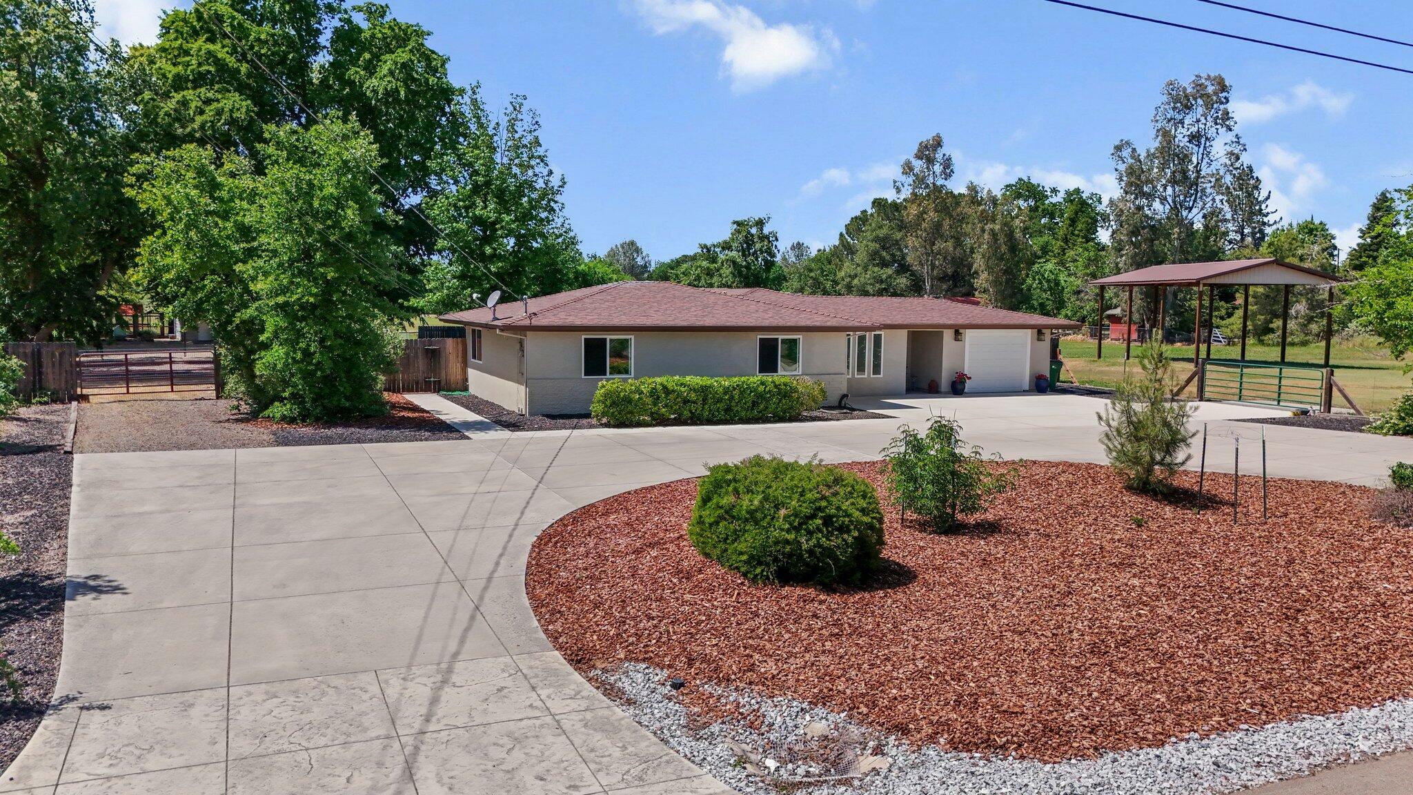 Property Photo: 9924 Hillview Drive CA 96073