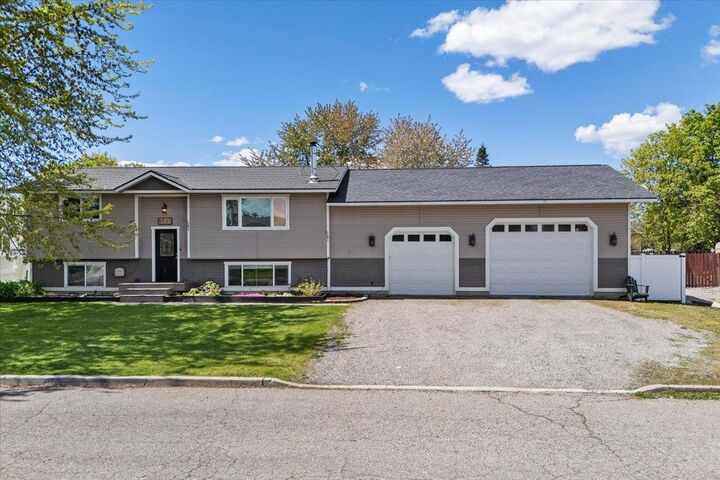 5021 N Farmfield Rd  Newman Lake WA 99025 photo